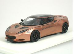 SPAS2207 - Voiture de 2010 couleur rose gold – LOTUS Evora hybrid