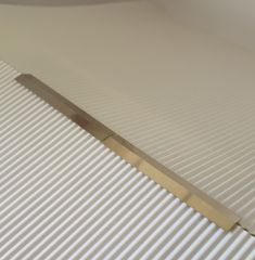 MCD-072-B - Faîtage pour tôles longueur 7cm largeur 1 cm