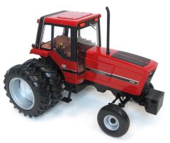 ERT14985 - IH 3688 2 roues motrices - Farm Toy Museum