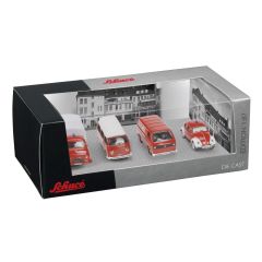 SCH25901 - Divers véhicules de pompiers allemands