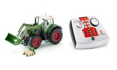 SIK6778 - Tracteur FENDT 939 radiocommandé avec chargeur fonctionnel à godet et fourche