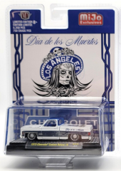 M2M-31500MJS49 - Voiture de 1973 blanche - CHEVROLET Custom deluxe 10 Dia de los muertos