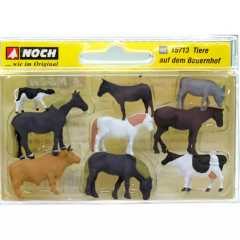NOC15713 - 6 chevaux et 3 vaches