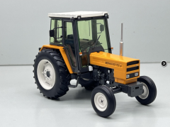 REP185 - Tracteur avec 2 masses adaptables - RENAULT 781