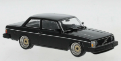 IXOMOC311 - Voiture de 1980 couleur noire - VOLVO 242 Custom