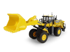 UH8127 - Chargeur sur pneus KOMATSU WA600-8