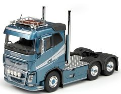 TEK68499 - Camion 6x4 solo VOLVO FH04