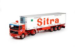 TEK68972 - Camion VOLVO F10 avec remorque frigorifique aux couleurs de l'entreprise SITRA