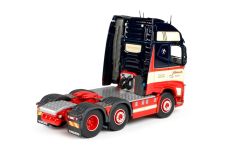 TEK69390 - Camion solo VOLVO FH04 globetrotter XL aux couleurs de l'entreprise JO PEDERSEN