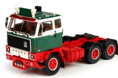 TEK69431 - Camion 6x2 solo VOLVO F89 couleur rouge et vert