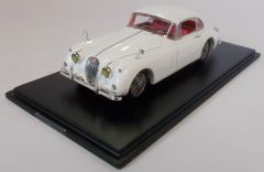 TWINT01.0523 - Voiture de luxe JAGUAR XK 150 de 1958 de couleur blanche modèle en résine