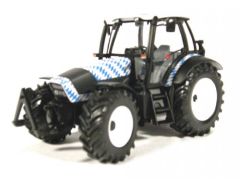 UH2094 - Tracteur Deutz-Fahr Agrotron TTV 1160 de couleurs blanc et bleu