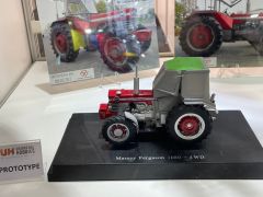 UH6481 - Tracteur avec cabine PEKO - MASSEY FERGUSON 1080 4wd – Disponible en Août 2023