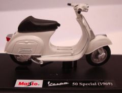 MST18-VESPA50WI - Scooter de 1969 blanc - VESPA Scooter 50 Spécial