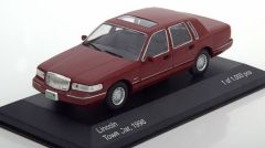 WBX133 - Voiture berline de luxe LINCOLN Town Car de 1996 couleur rouge