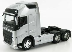 WEL32690L-W2 - Camion 6x4 solo VOLVO FH 500 de couleur gris