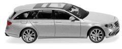 WIK022704 - Voiture Break - Mercedes Benz Exclusive Class-E S213 de couleur argenté