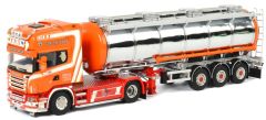 WSI01-1255 - Camion 4x2 SCANIA R5 Topline et citerne 3 essieux aux couleurs TVT