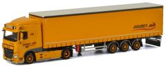 WSI01-1942 - Camion 4x2 DAF XF Space cab et semi 3 essieux aux couleurs des transports DOUMEN