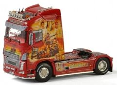 WSI01-2214 - Camion 4x2 VOLVO FH4 Globetrotter Interceptor avec personnages Mad Max