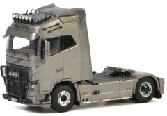 WSI01-2878 - Camion solo VOLVO FH4 Globetrotter du transporteur MOREL