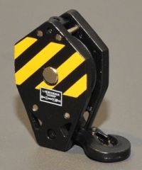 YCC215-1 - Crochet 36 Tonnes de couleur Noir et Jaune en miniature LIEBHERR