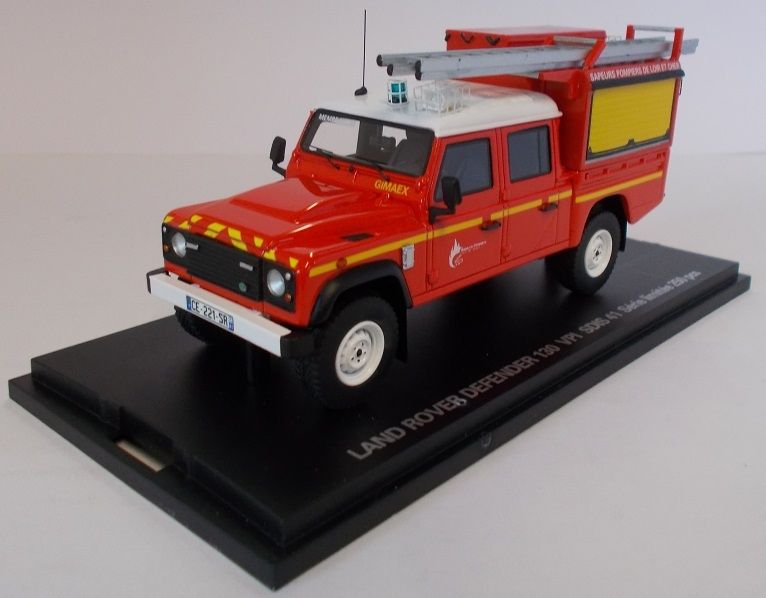 Solido 1/43 Land Rover Defender Pick Up Pompiers - Modifié, Très Bon état