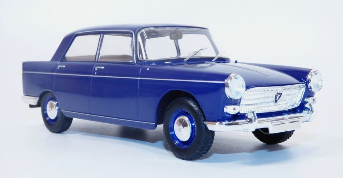 Norev - Peugeot 404 break, couleur bleue, neuf en boite blister, ref 28, Vente aux enchères : Jouets - Trains - Poupées - Automates