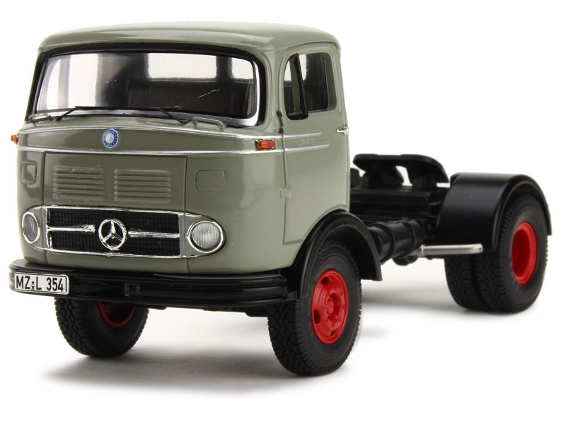 Mercedes LP 322 'Vermeulen' 57201 - Brekina