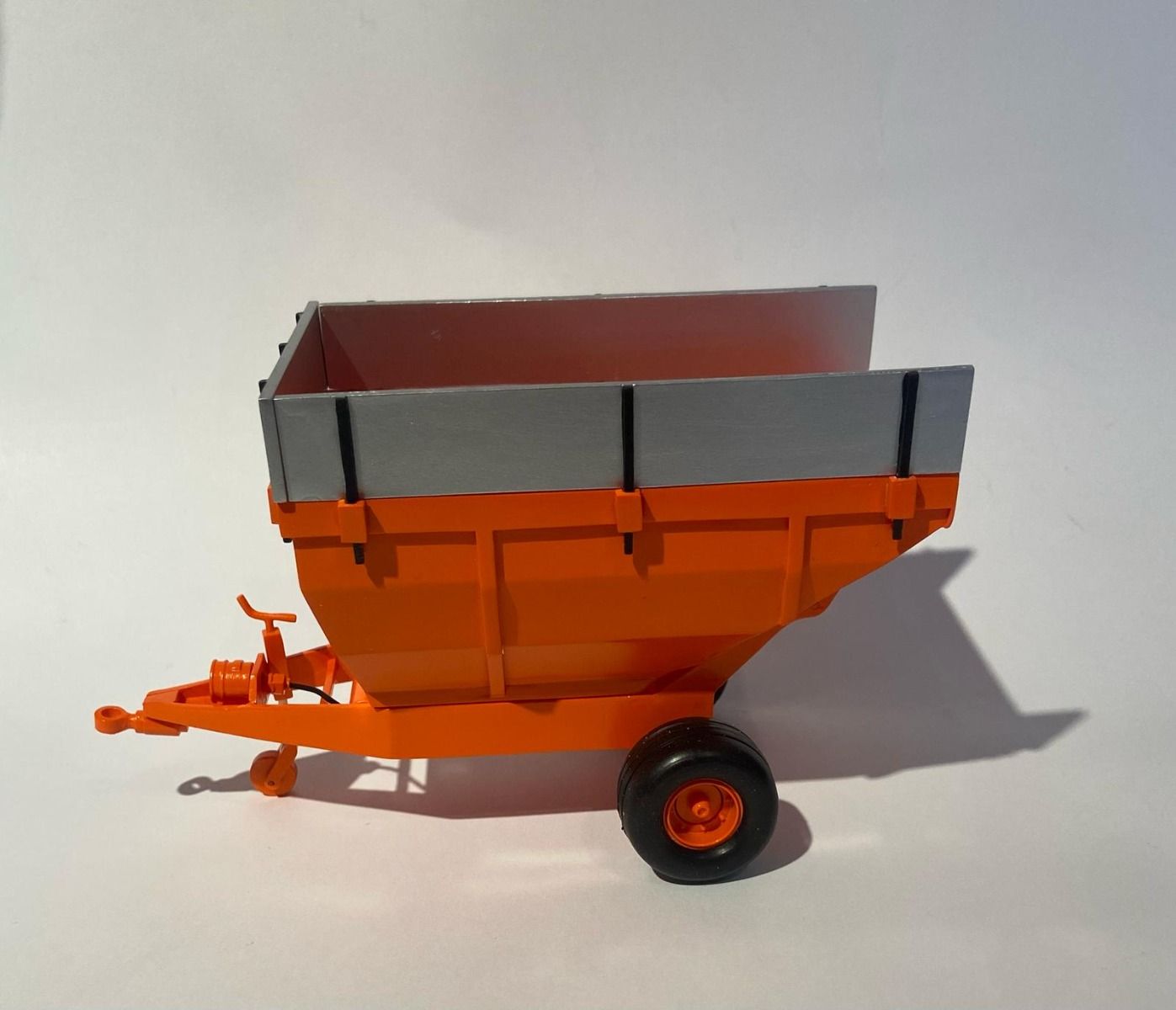 MODELAGRISYSTEM Remorque Orange 1/32 - CWTOMAR - Résine Italie