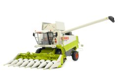 Engin agricole avec cueilleurs à maïs 8-75C - CLAAS Lexion 480