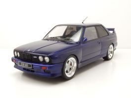 Voiture de 1989 couleur blanc décoré – BMW E30 M3