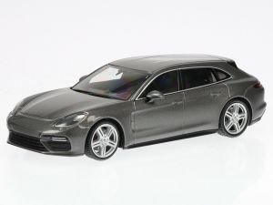 MNC0207610H - Voiture de couleur gris métallisé – PORSCHE panamera turbo