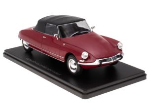 G111V030 - Voiture décapotable de couleur bordeaux – CITROEN DS 19