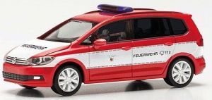 HER092616 - Véhicule de pompiers couleur rouge - VOLKSWAGEN Touran Feuerwehr Nürnberg