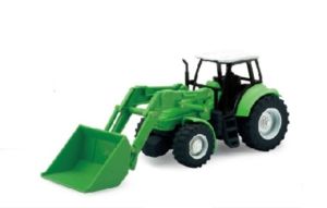 NEW05683B - Tracteur vert équipé d'un chargeur