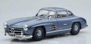 MNC110037220 - Voiture de 1955 couleur bleu métallisé - MERCEDES 300 SL