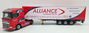 ELI118790 - Camion avec remorque bâchée du transporteur ALLIANCE Logistique - DAF XG 4x2