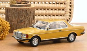 NOREV183985 - Voiture de 1980 couleur jaune - MERCEDES-BENZ 280 CE