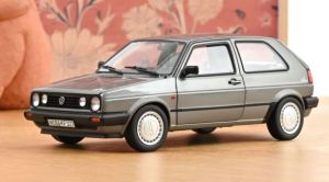 NOREV188564 - Voiture de 1990 couleur grise - VW Golf Champion