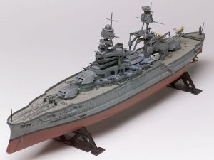 REV10302 - Maquette à assembler et à peindre - USS Arizona Battleship