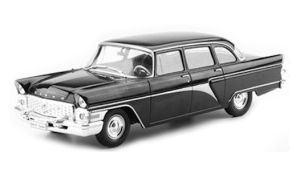 WBXWB124080 - Voiture de 1960 couleur noire – GAZ 13 chaika