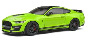 Voiture coupé de 2020 couleur verte et noire – FORD Shelby GT 500