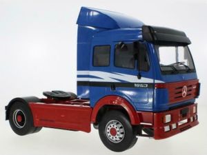MOD18138 - Camion solo de 1994 couleur bleu et rouge – MERCEDES 1853 SKII 4x2