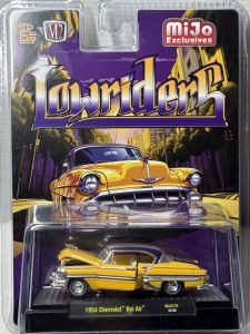 M2M-31500-MJS78 - Voiture sous blister de la série LOWRIDERS - CHEVROLET Bel Air de 1954 couleur jaune