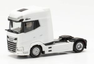 HER316033 - Camion de couleur blanc – DAF XG plus 4x2