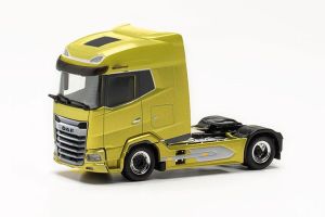 HER316262 - Camion de couleur jaune toscan métallisé – DAF XG 4x2