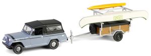 GREEN32320-B - Voiture sous blister de la série HITCH & TOW - JEEP Jeepster Commando SC-1 avec remorque et accessoires de 1968
