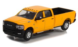 GREEN35240-E - Voiture sous blister de la série BLUE COLLAR - DODGE Ram 3500 Tradesman de 2021