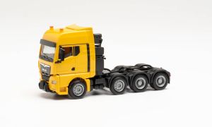 Camion solo de couleur jaune – MAN TGX GX 8x4